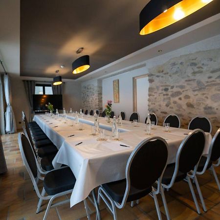 Hotel Restaurant Le Madame La Ferrière Buitenkant foto